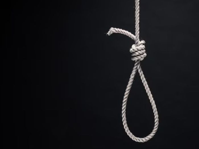 В пригородном селе Атырау двое подростков совершили суицид