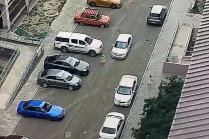 В Атырау сбили двух маленьких детей: оба в реанимации