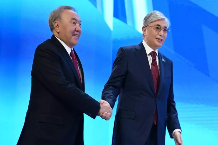 Токаев поздравил Нурсултана Назарбаева с 85-летием