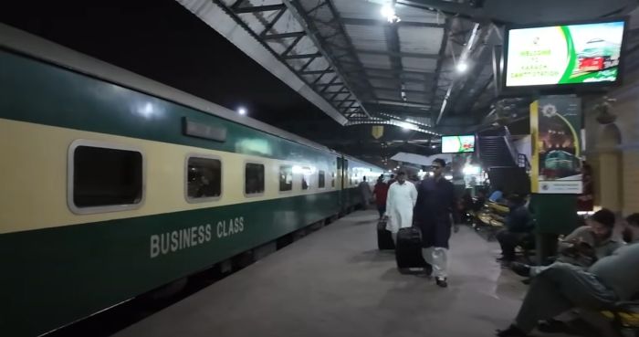 Пакистан наладит ж/д сообщение с Россией через Казахстан