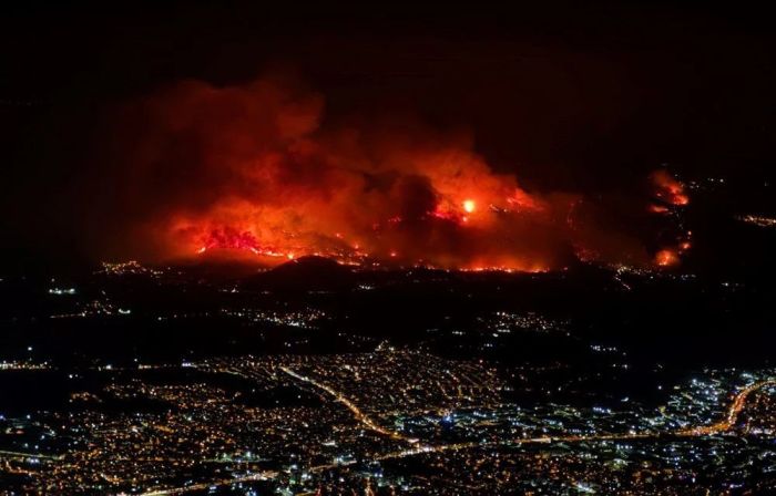 Лесные пожары в Анталье: что нужно знать казахстанским туристам