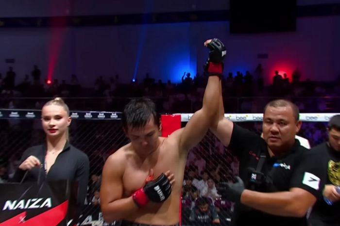 Бой в Актау остановил врач: Канат Кульмагамбетов победил жёсткой серией ударов