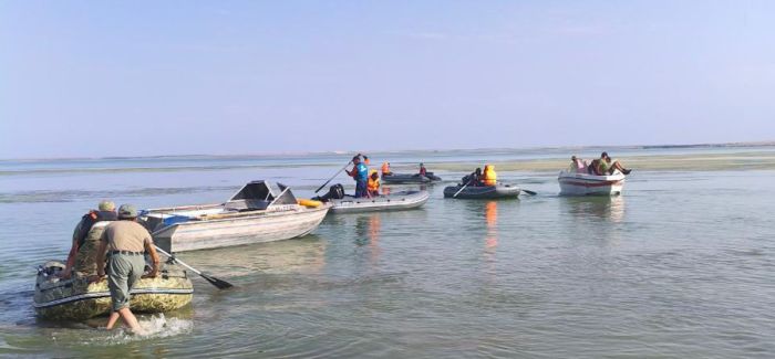 Пропавший вертолёт ищут водолазы из Актау