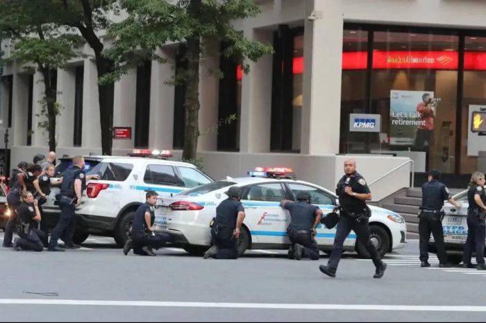 Стрельба в небоскрёбе Нью-Йорка: пятеро погибших, включая полицейского и стрелка