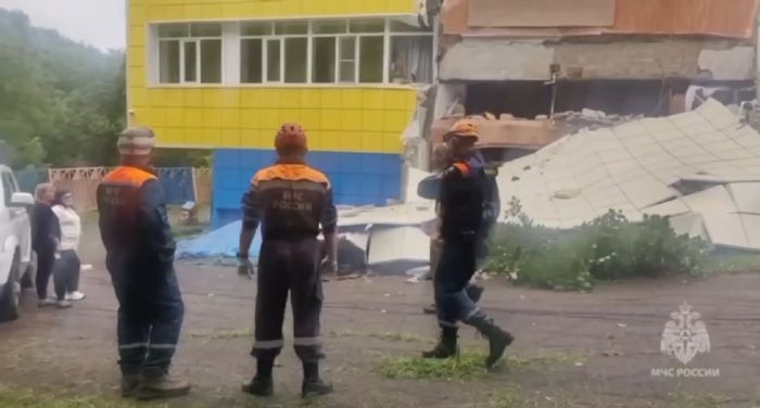 На Камчатке произошло сильное землетрясение: на побережье обрушилось цунами