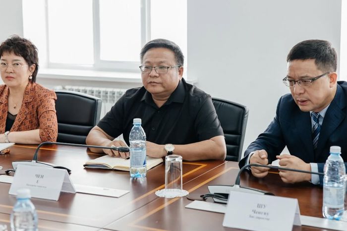 В Атырау планируют реконструкцию канала при поддержке инвесторов из Китая