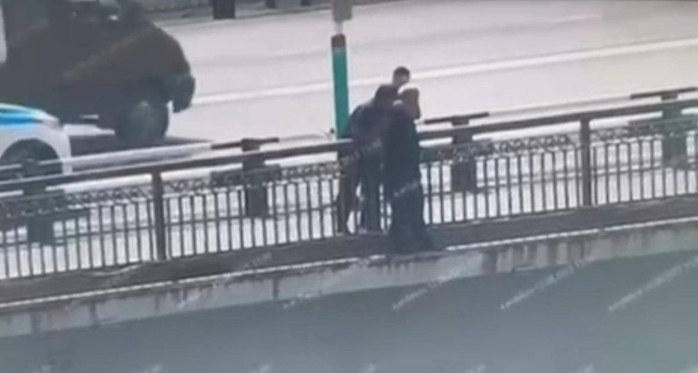 спасение мужчины