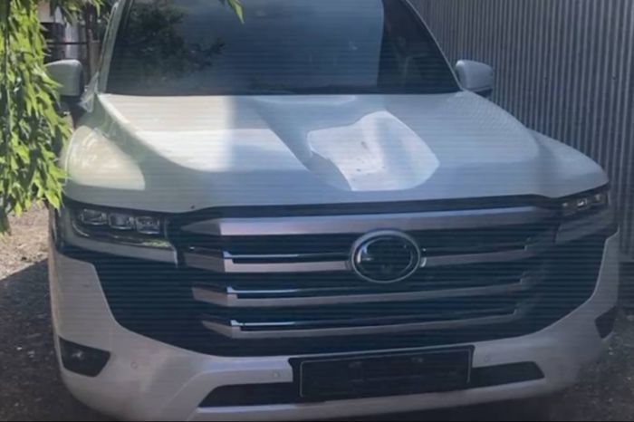 В Карагандинской области найден угнанный Land Cruiser 300: задержаны двое подозреваемых