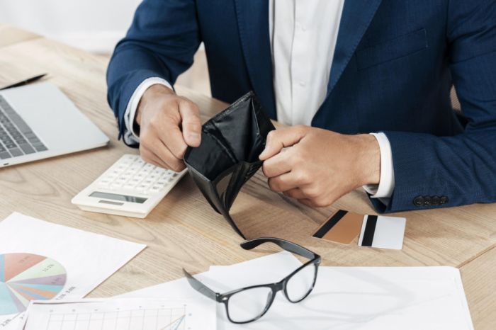 В Атырауской области более 4 тысяч человек подали заявки на внесудебное банкротство с начала года