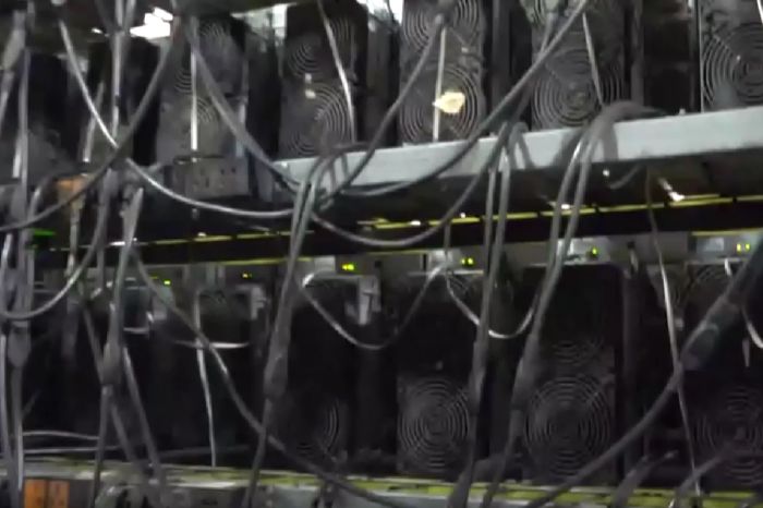 В ВКО майнеров незаконно снабжали электроэнергией: на доходы купили квартиры и авто