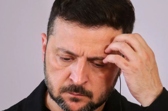 Зеленский: "Мы не уйдём из Донбасса"