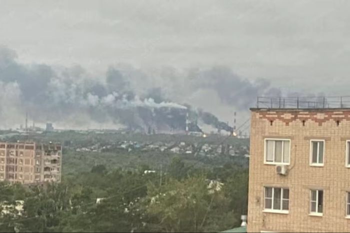 Украинские дроны ударили по четвертому российскому НПЗ за неделю