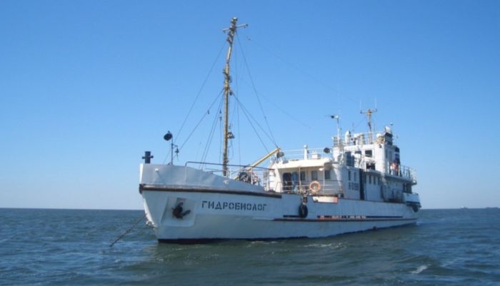 В Каспийском море посчитают осетровых