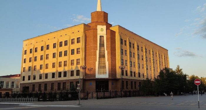 КНБ задержал экс-главу управления здравоохранения и главврача больницы