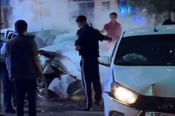 Погоня со смертельным исходом: в центре Уральска угонщик спровоцировал трагическое ДТП