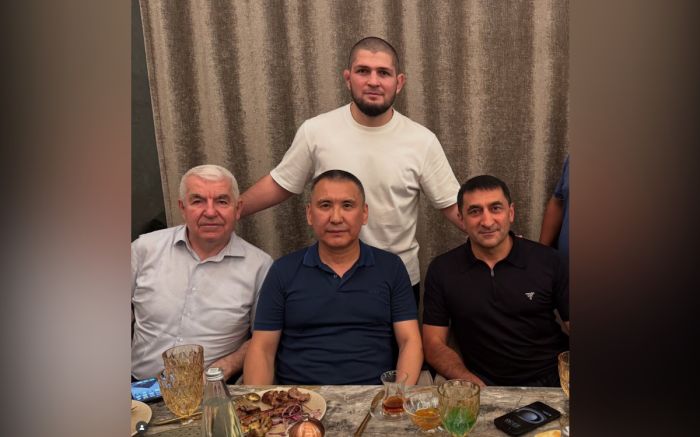 Хабиб Нурмагомедов высказался о казахстанцах с уважением