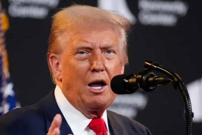 Трамп обвинил Китай, Россию и КНДР в заговоре против США во время парада в Пекине