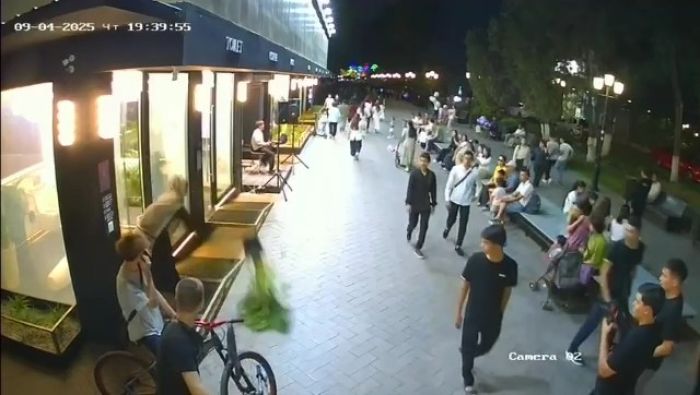 «Умный» туалет в Шымкенте столкнулся с женской яростью