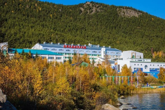 Не детские стандарты: переполненный «Балдаурен» и разные условия для «бюджетных» и платных