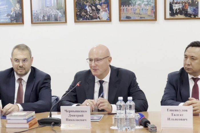 Вице-премьер РФ: у России нет колониальных амбиций