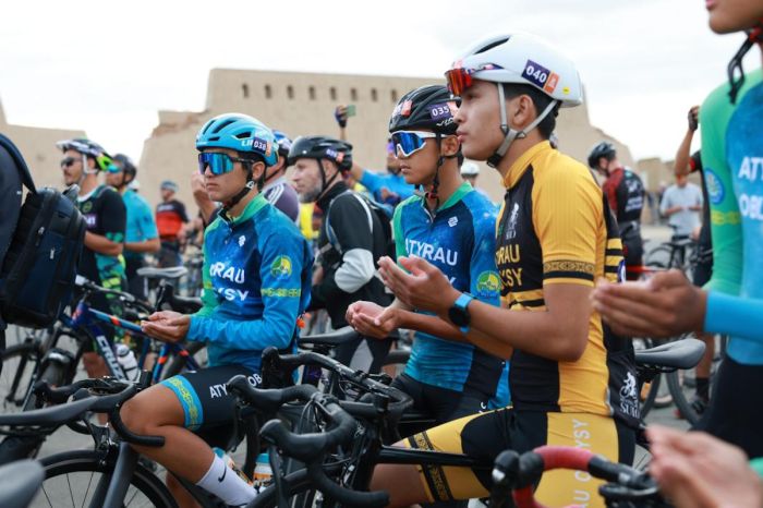 80-километровый маршрут: в Атырау проходит исторический велопробег