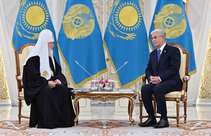 Патриарх Кирилл получил высшую награду Казахстана
