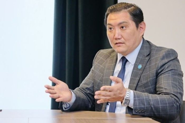 Депутат Базарбек о запрете лечить зубы на пенсионные: «Не ущемляйте права граждан»