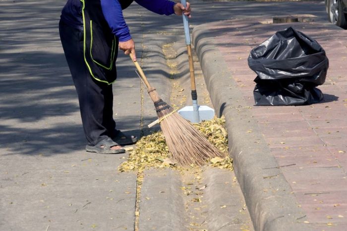 Пьянство возле школы обернулось 20 часами общественных работ