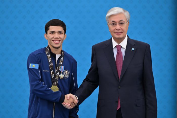 «Историческое событие»: Токаев о триумфе казахстанских боксёров