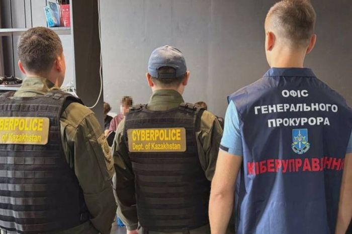 Казахстан и Украина ликвидировали call-центр мошенников с deepfake