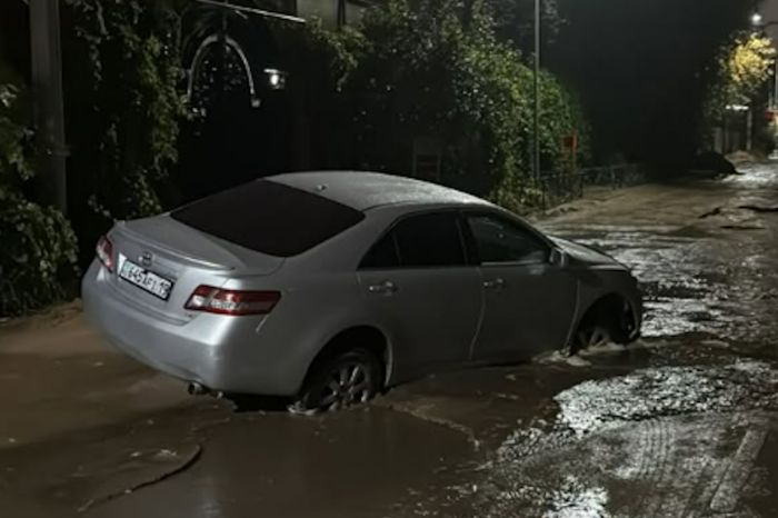 ​Чистка в акиматах Алматы: Сатыбалды уволил замакима, а двум акимам объявил выговоры​