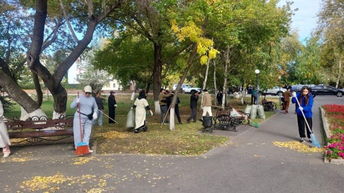 Общегородской субботник стартовал в Астане