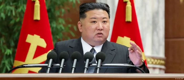 Ким Чен Ын открыт к переговорам с США, но не откажется от ЯО