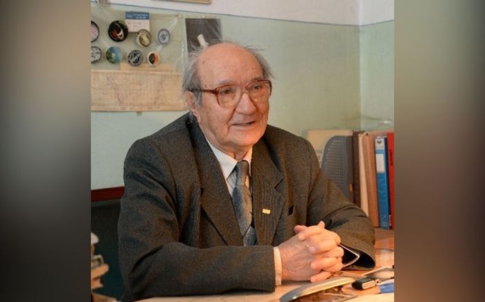 Казахстанский астроном Виктор Тейфель: «Сегодня равноденствие наступило не только на Земле, но и на Сатурне»