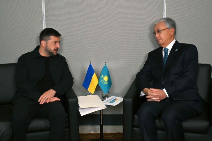 В Нью-Йорке Токаев обсудил с Зеленским сотрудничество и пути к миру