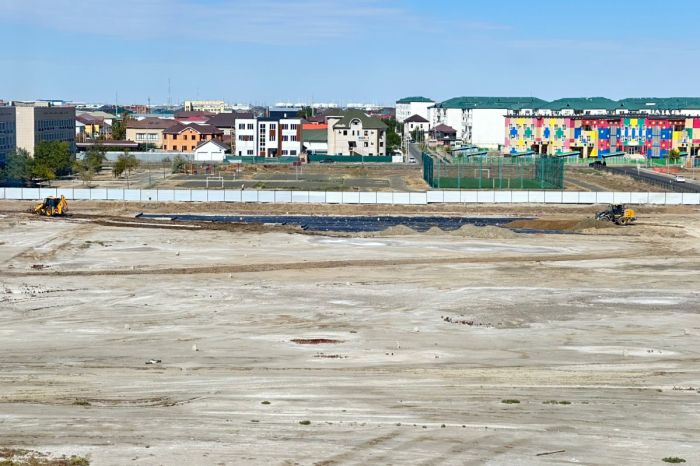 В Атырау строят новый парк