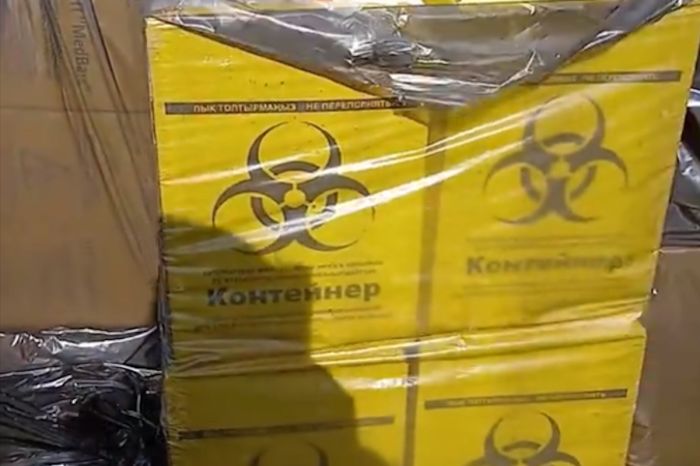 "Коронавирус, СПИД и сибирская язва": в Павлодаре нашли 100 тонн медотходов под открытым небом