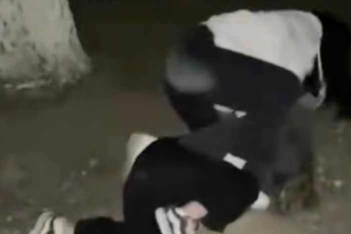 В Атырау студентку поместили в Центр адаптации после избиения сверстницы