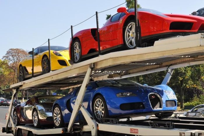 Подсанкционные люксовые авто шли в РФ через фирмы в Казахстане