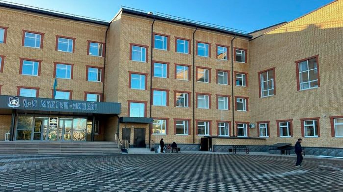 Вместо аварийного здания современный лицей построили в Уральске за счёт возвращённых активов