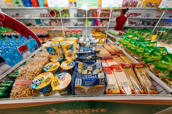 В Атырау продукты отечественного производства можно приобрести на 15% дешевле