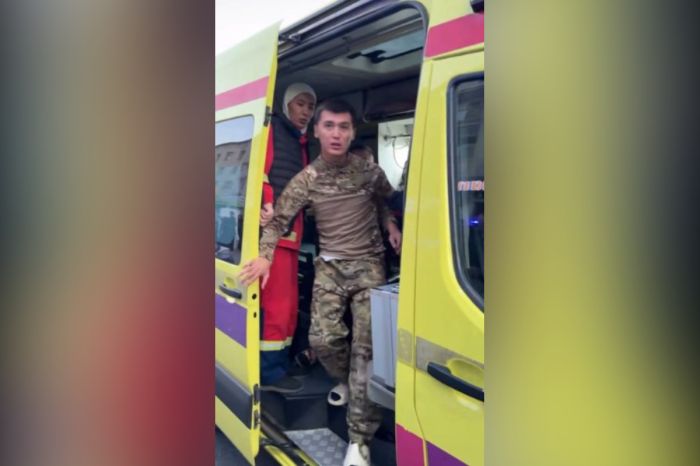 Форма под градусом: в Атырау пьяный водитель выдал себя за полицейского?