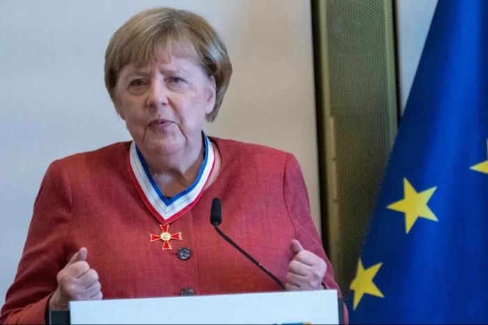 Меркель возложила часть вины за войну в Украине на Польшу и страны Балтии