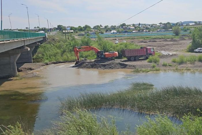 К паводкам готовы: МЧС Казахстана проводит инженерные работы в регионах страны