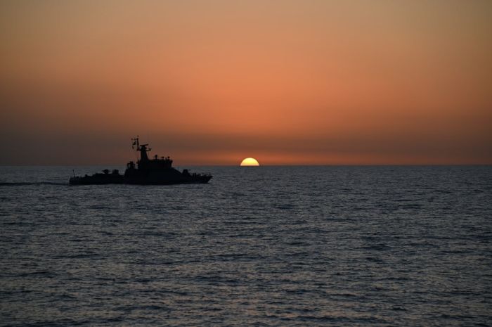 ВМС Казахстана провели десятидневный сбор-поход в Каспийском море