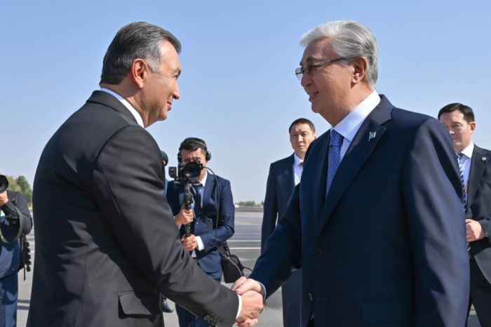 Президент прибыл с визитом в Душанбе