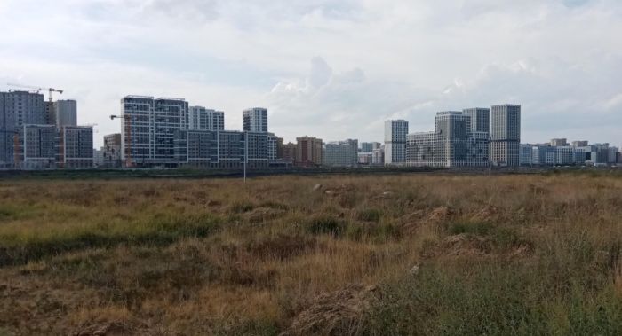 В Астане застройщик лишился 9 гектаров земли под торговый центр
