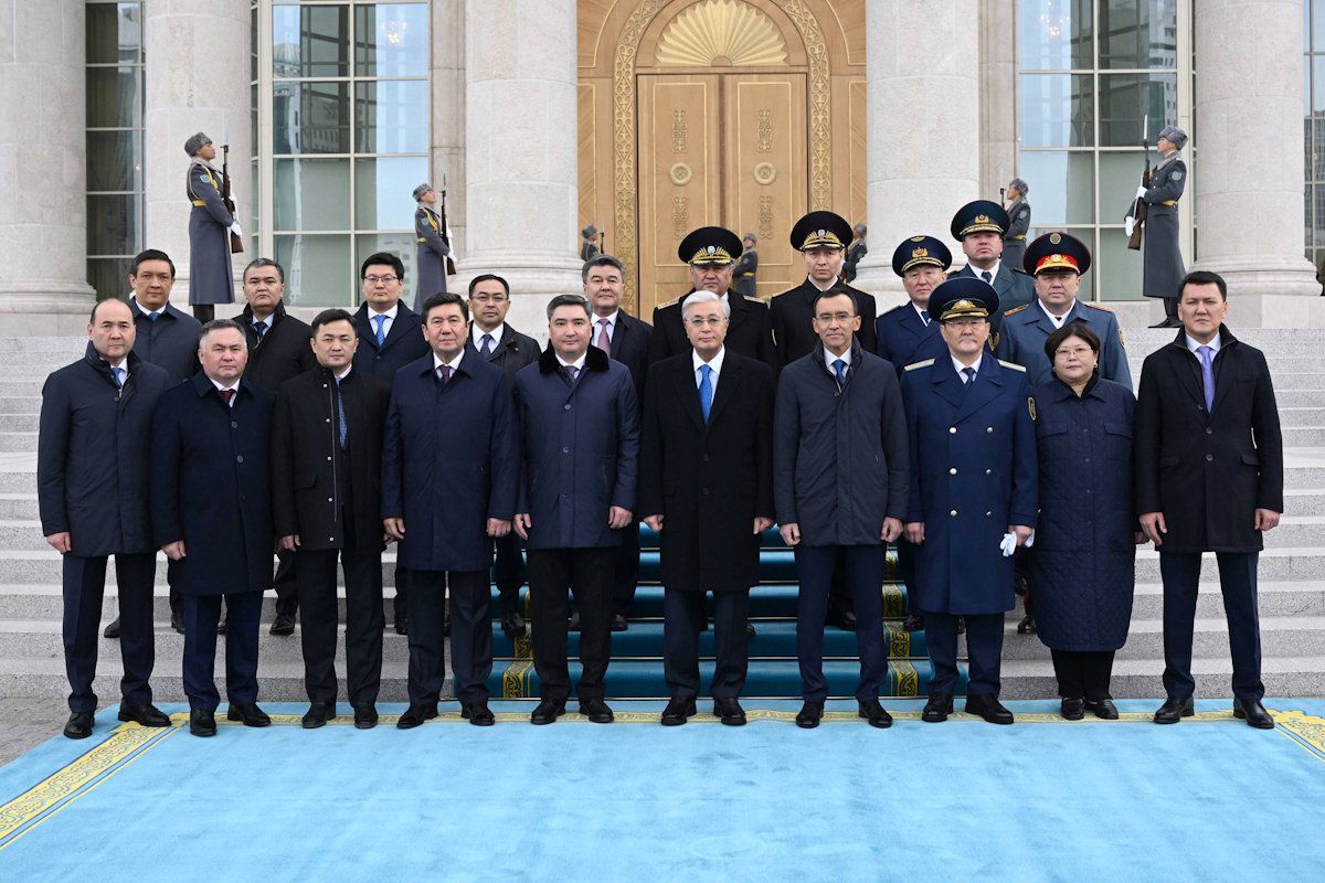 после торжественной церемонии поднятия Государственного флага