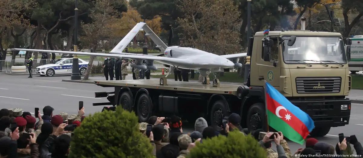 Военный парад в столице Азербайджана Баку (фото из архива)/Фото: Valery Sharifulin/TASS/dpa/picture alliance Военный парад в столице Азербайджана Баку (фото из архива)/Фото: Valery Sharifulin/TASS/dpa/picture alliance