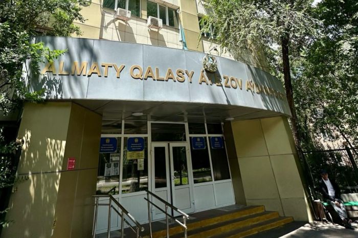 ​«Любовь» под проценты: в Алматы мужчина брал займы на возлюбленных